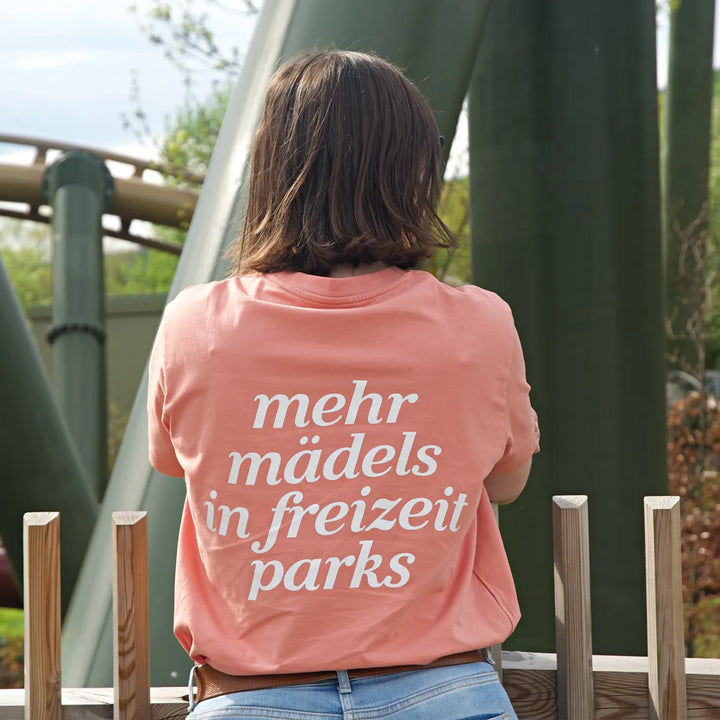 MORE GIRLS IN THE PARKS Oversized t-shirt